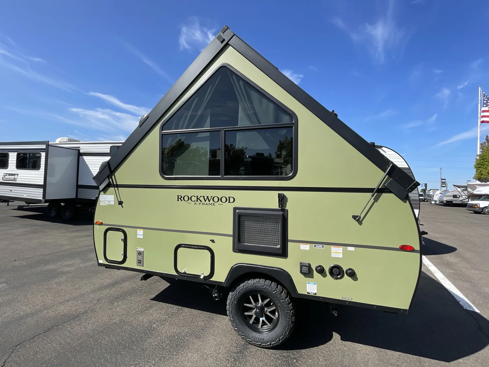 2027 Forest River Rockwood Hard Side A101RB — off campside