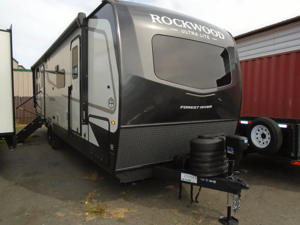 2027 Forest River Rockwood Ultra Lite 2706BH - Photo 3
