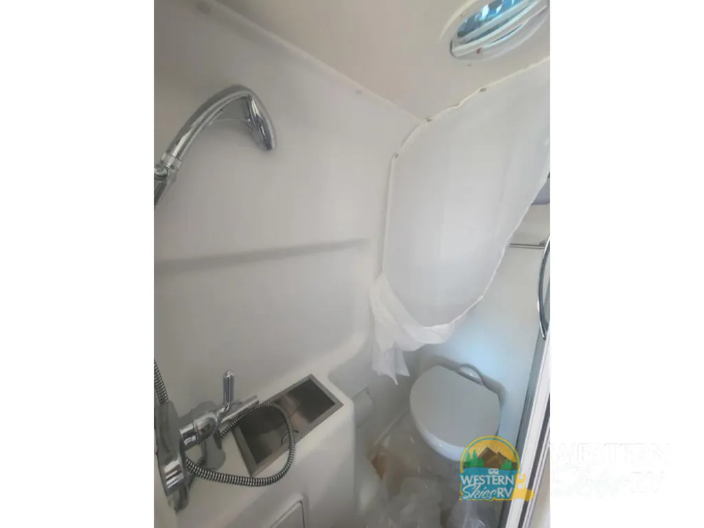 2025 Winnebago Travato 59G, Photos photo 17