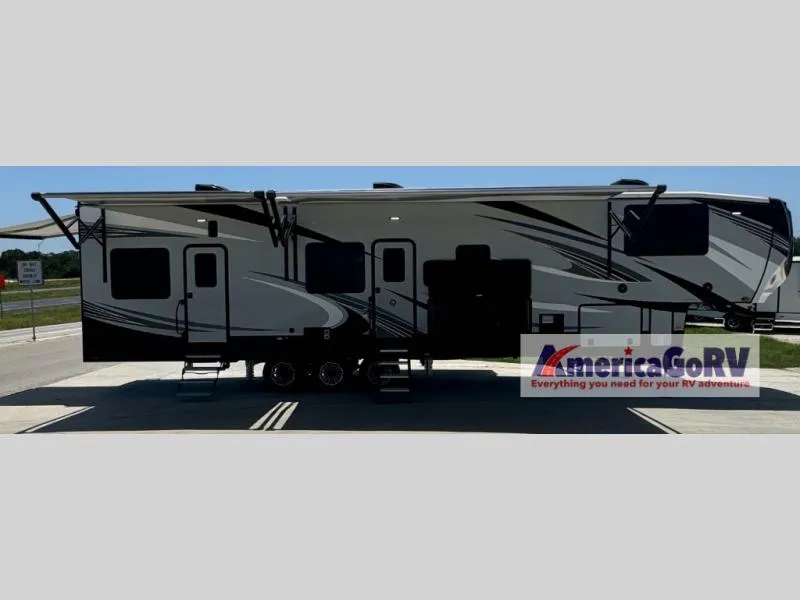 2021 Heartland Cyclone CY 4007 - Photo 4