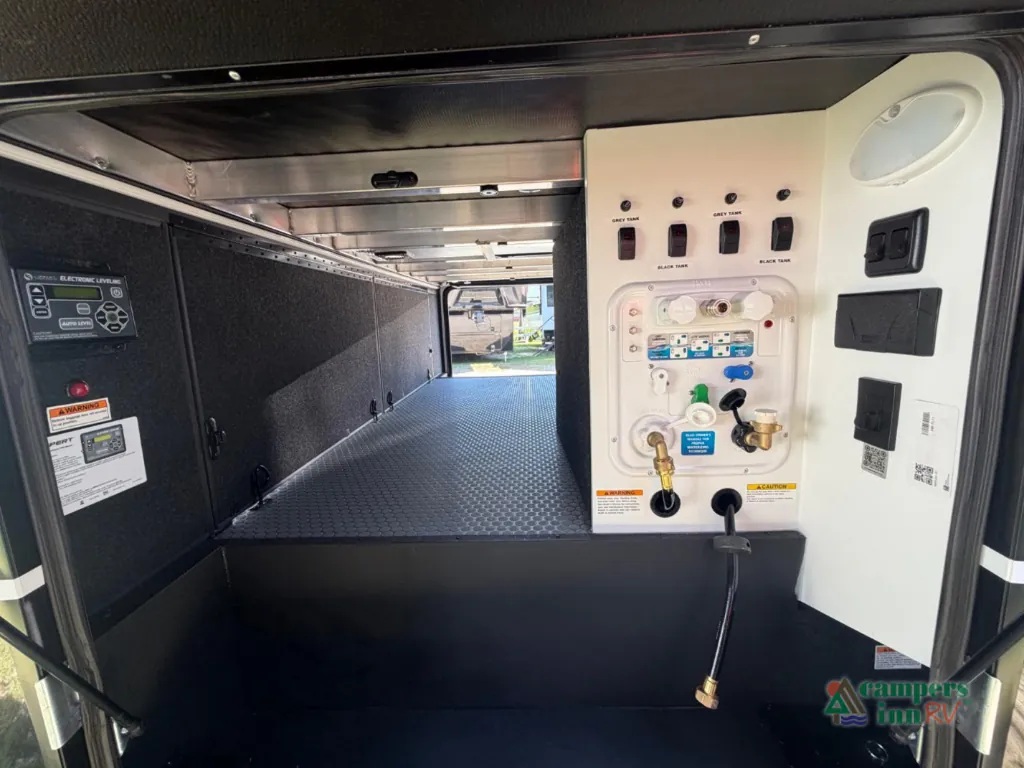 2026 Brinkley Model G 3950, Photos photo 39