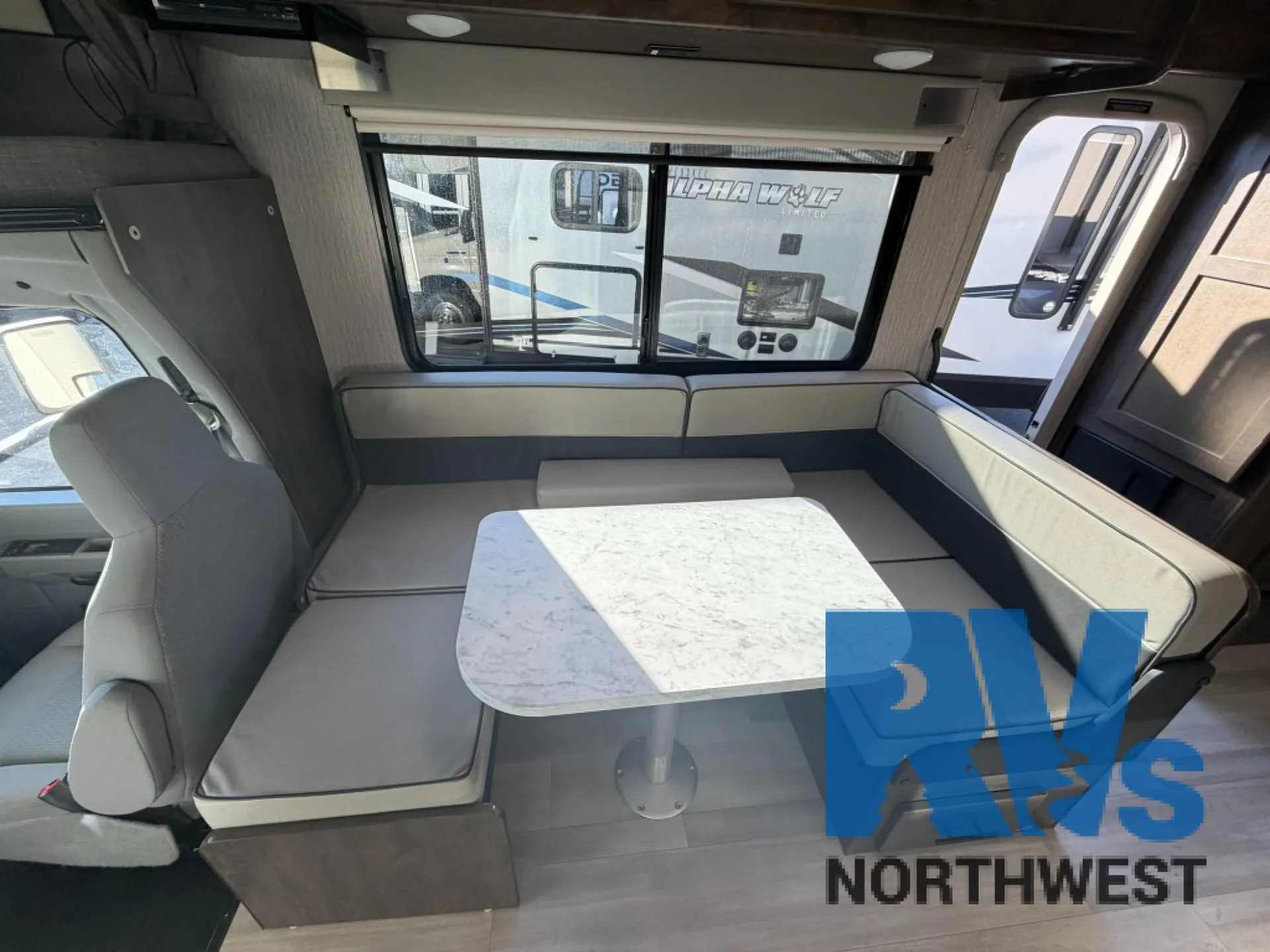 2022 Coachmen Leprechaun 260DS - Ford 450 - Photo 4