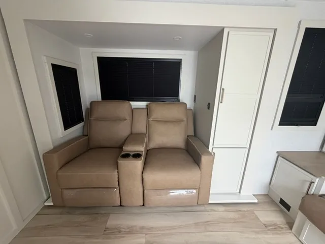 2026 Brinkley Model I 20X, Photos photo 9