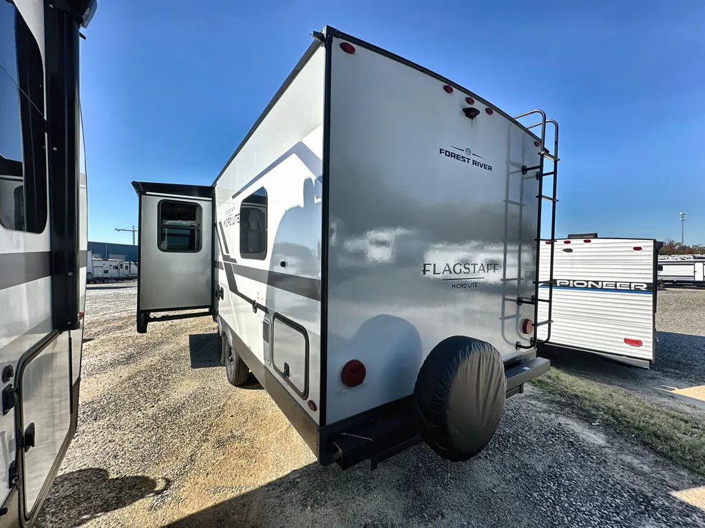 2026 Forest River Flagstaff Micro Lite 25FKB, Photos photo 2