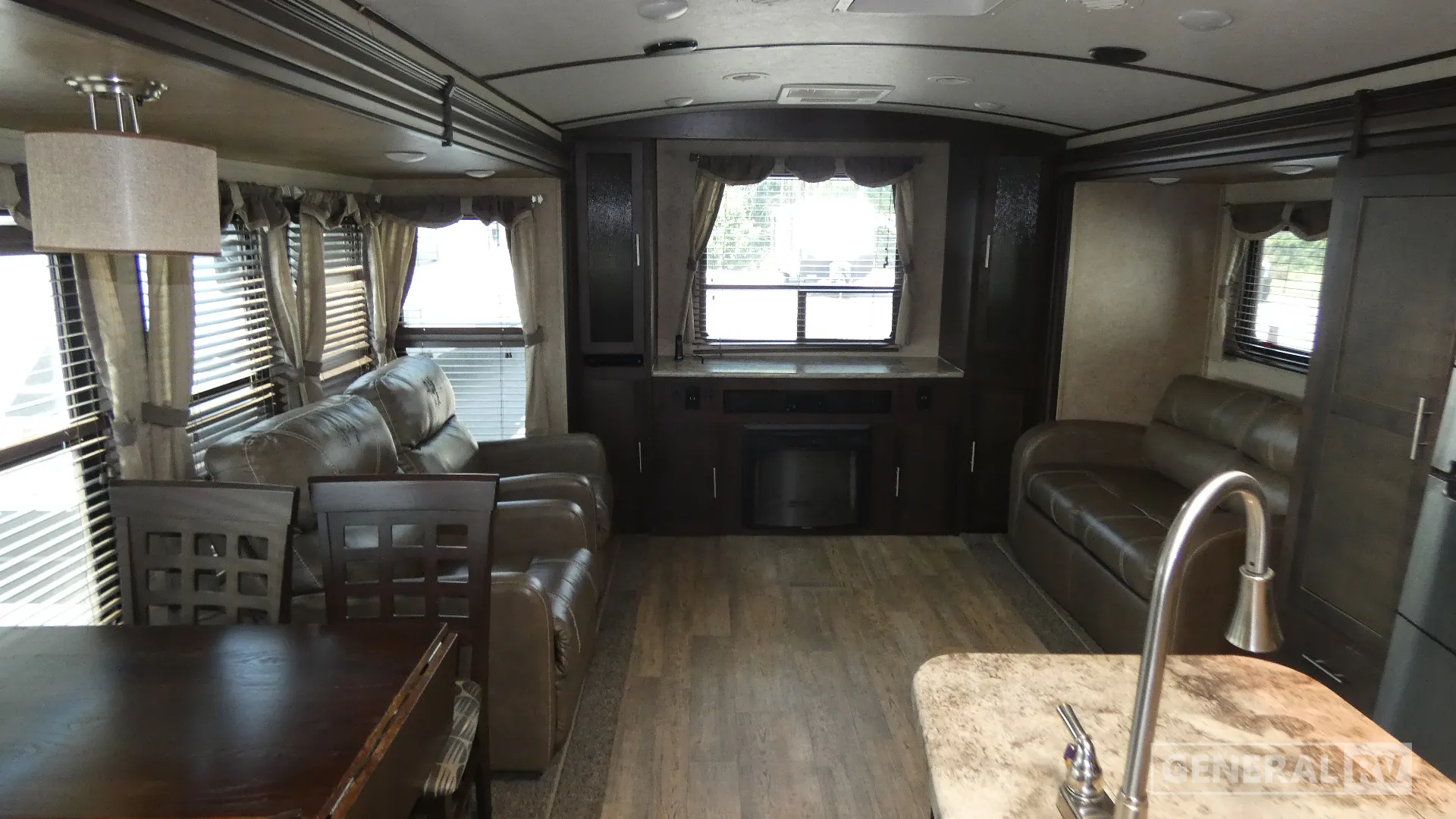 2017 Forest River Surveyor 33RETS - Photo 3