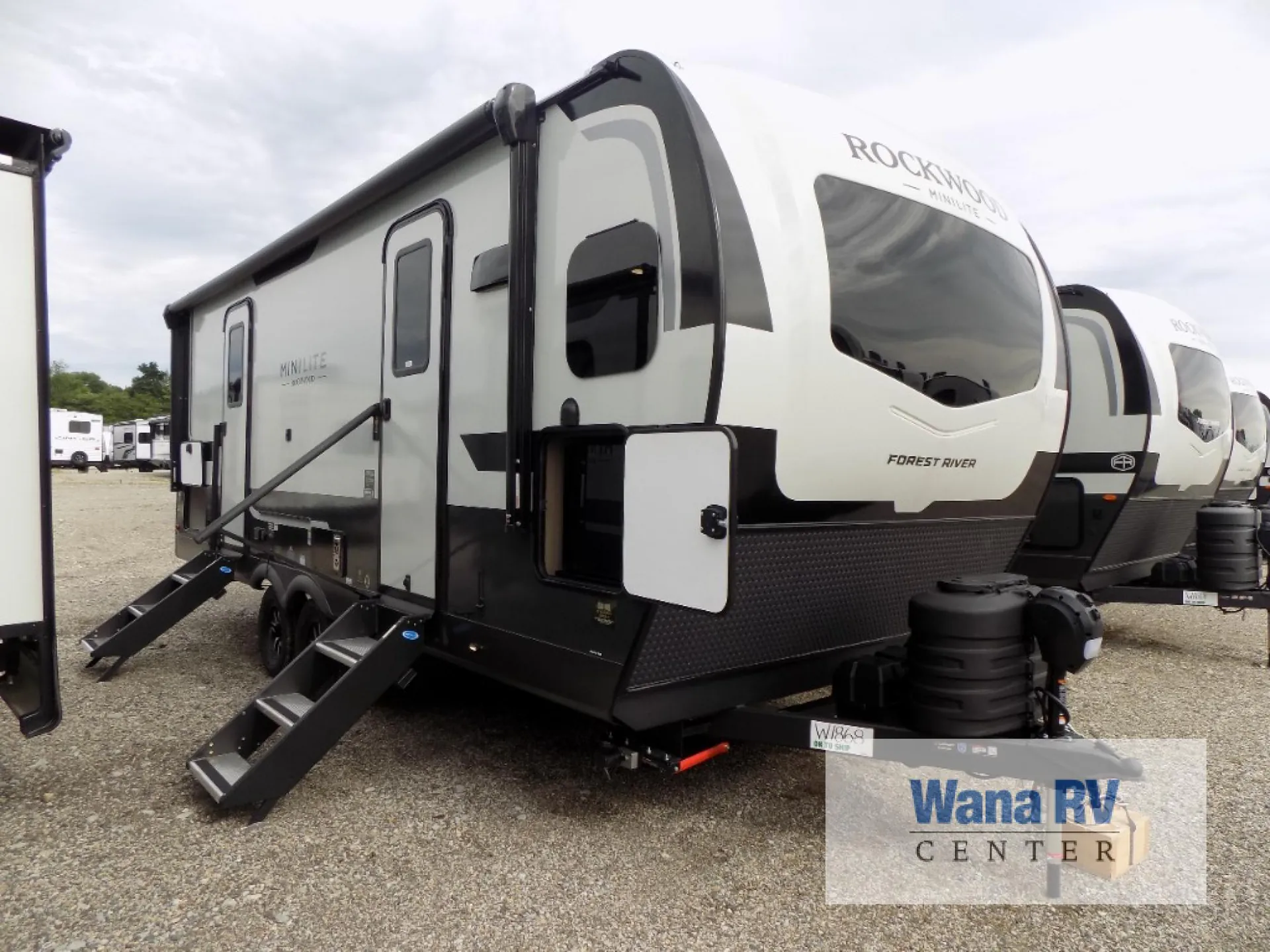 2027 Forest River Rockwood Mini Lite 2506FK