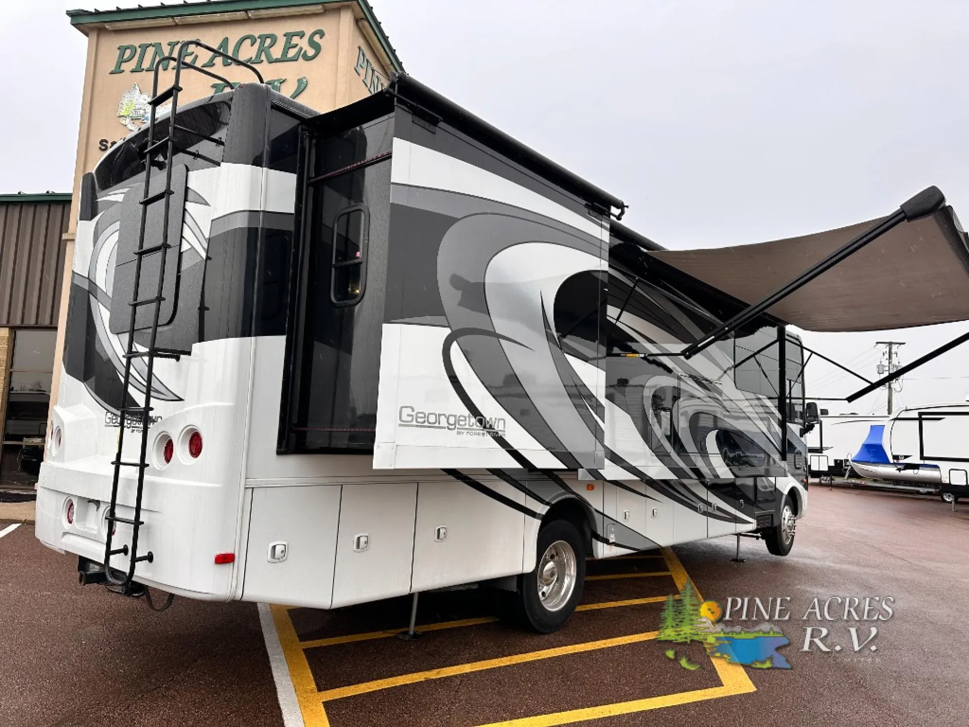 2018 Forest River Georgetown 7 Series GT7 34P7 — Photo 7