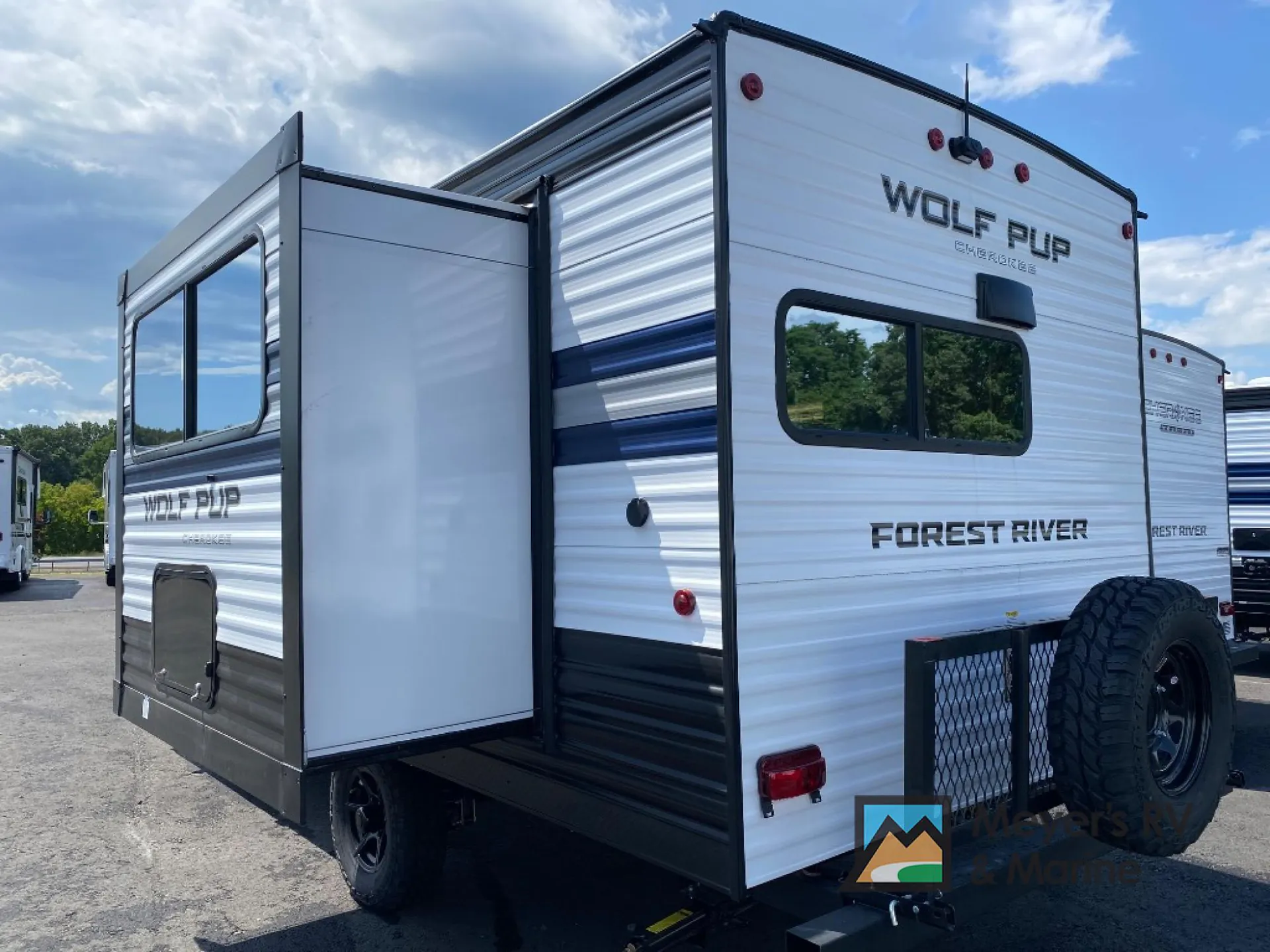 2027 Forest River Cherokee Wolf Pup 17SC — Photo 6