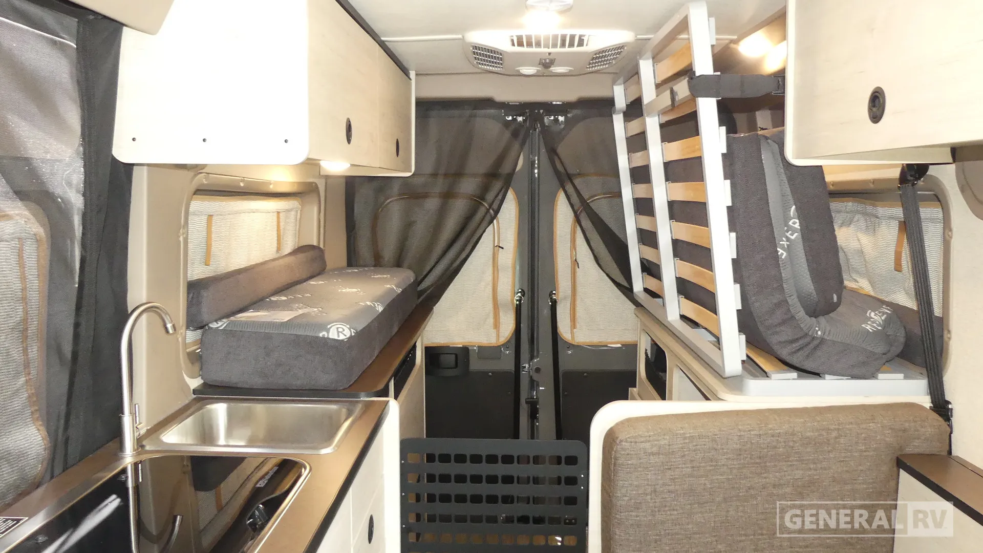 2027 Winnebago Solis Pocket 36A - Photo 3