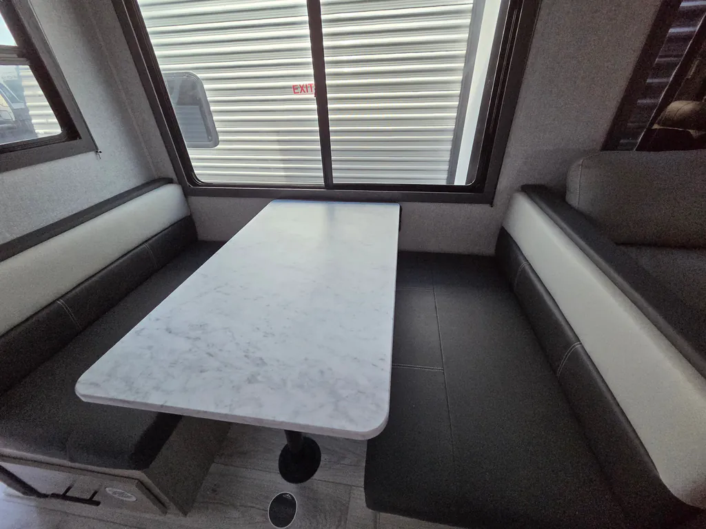 2026 East to West Della Terra 272RL, Photos photo 33