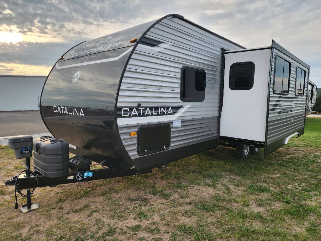2025 Coachmen Catalina Legacy Edition 243RBS, Photos photo 4