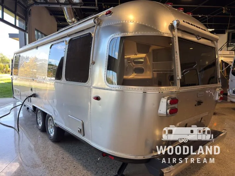 2026 Airstream Globetrotter 27FB - Photo 4