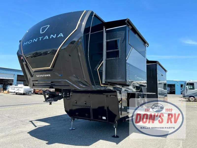 2026 Keystone Montana 3100RL - Photo 2