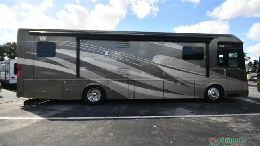 2014 Winnebago Journey 36m - Photo 4