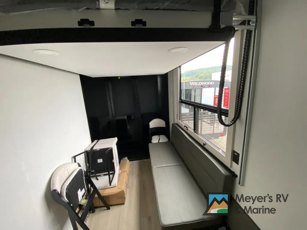 2026 Grand Design Momentum 399M, Photos photo 19