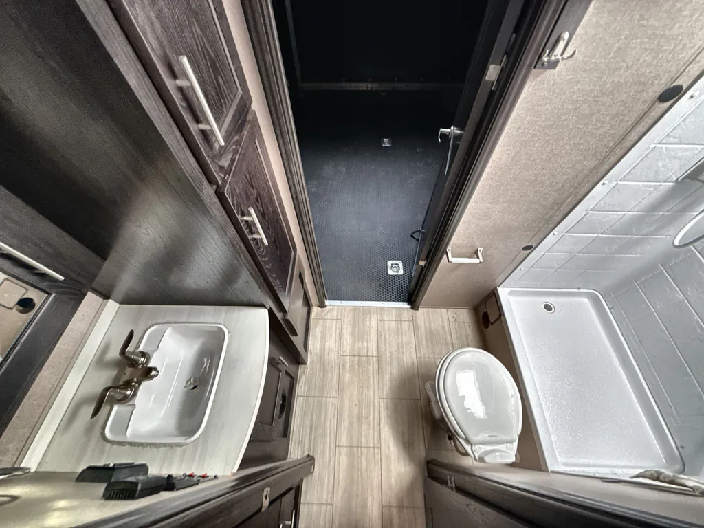 2019 Forest River XLR Hyperlite 29HFS, Photos photo 12