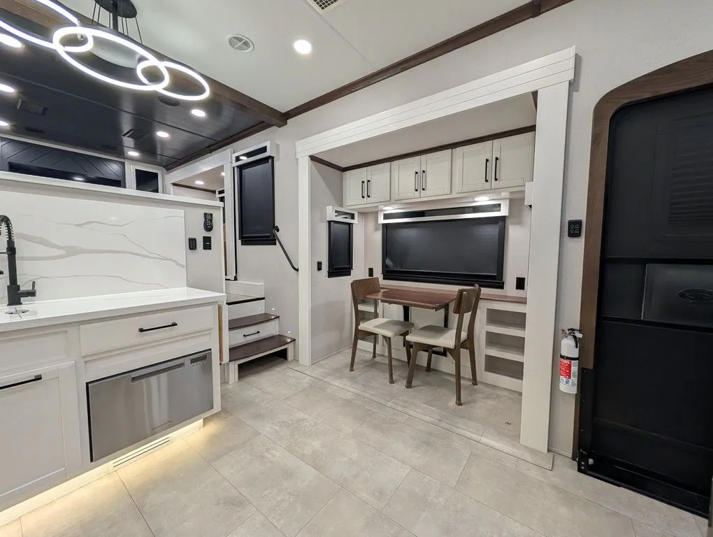 2025 Forest River RiverStone 425FO, Photos photo 49