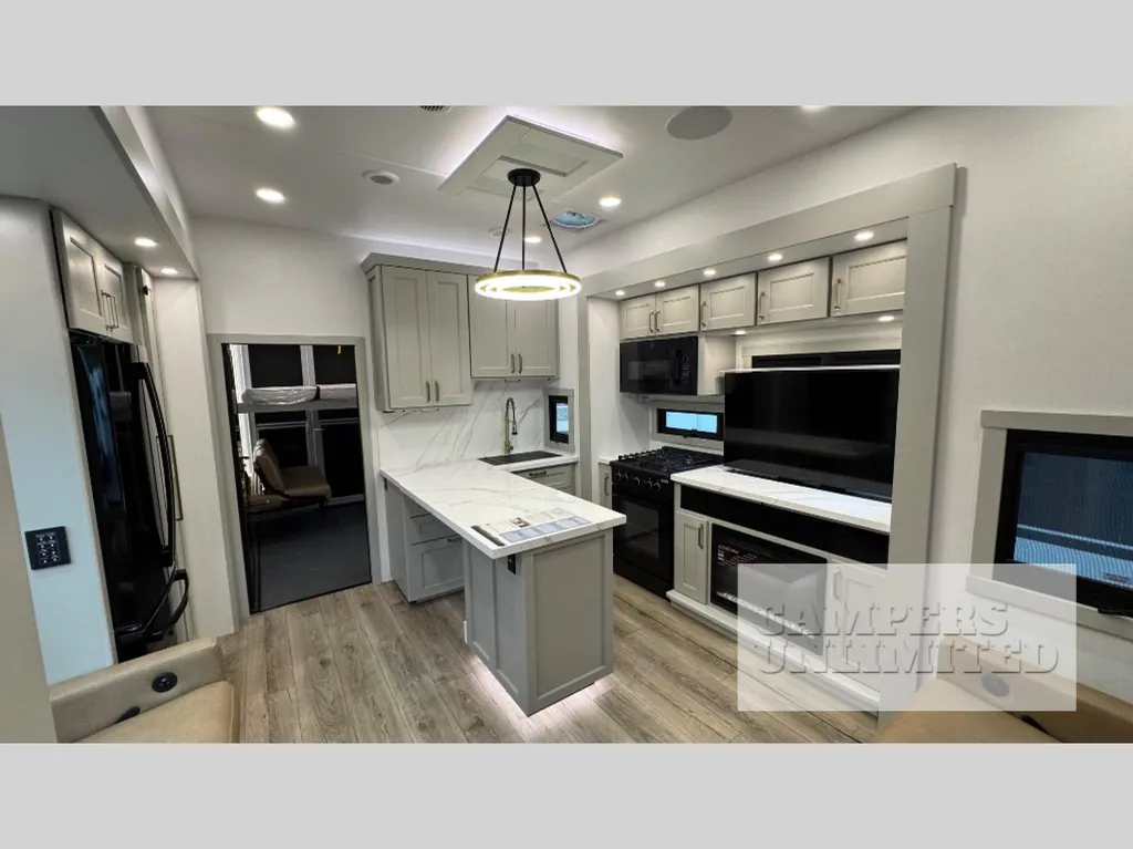 2026 Brinkley Model G 3520, Photos photo 8