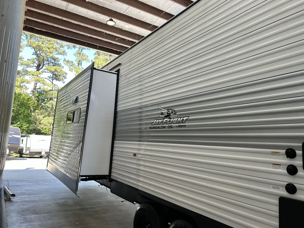 2026 Jayco Jay Flight Bungalow 401FLTS DS, Photos photo 5