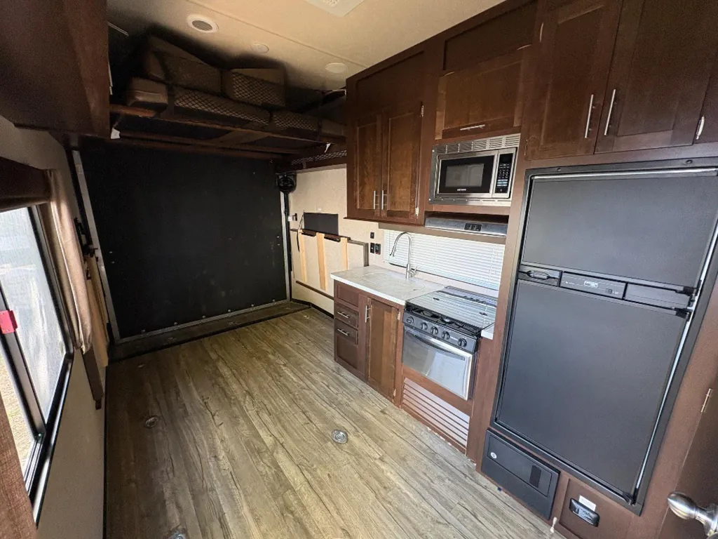 2018 Forest River Cherokee Grey Wolf 25RR, Photos photo 7