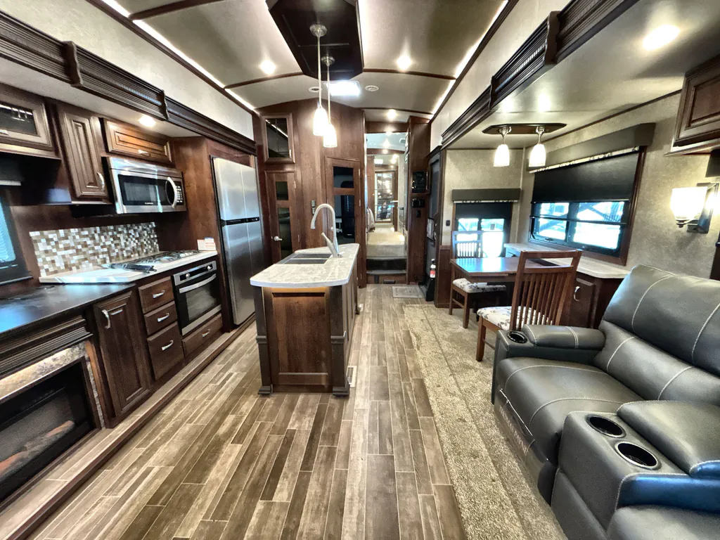 2018 Jayco Pinnacle 36FBTS, Photos photo 36