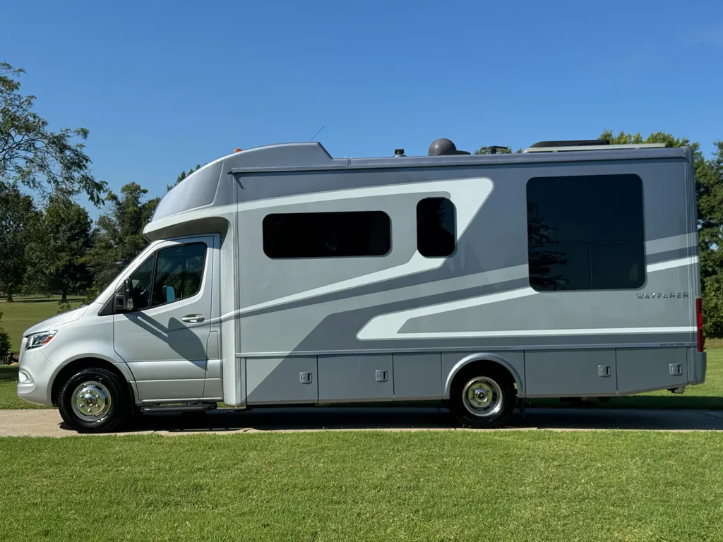 2024 Tiffin Wayfarer 25 RLW, Photos photo 6