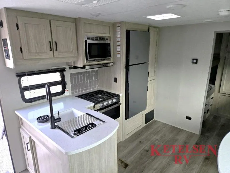 2026 Forest River Catalina 293TQBSCK - Photo 4