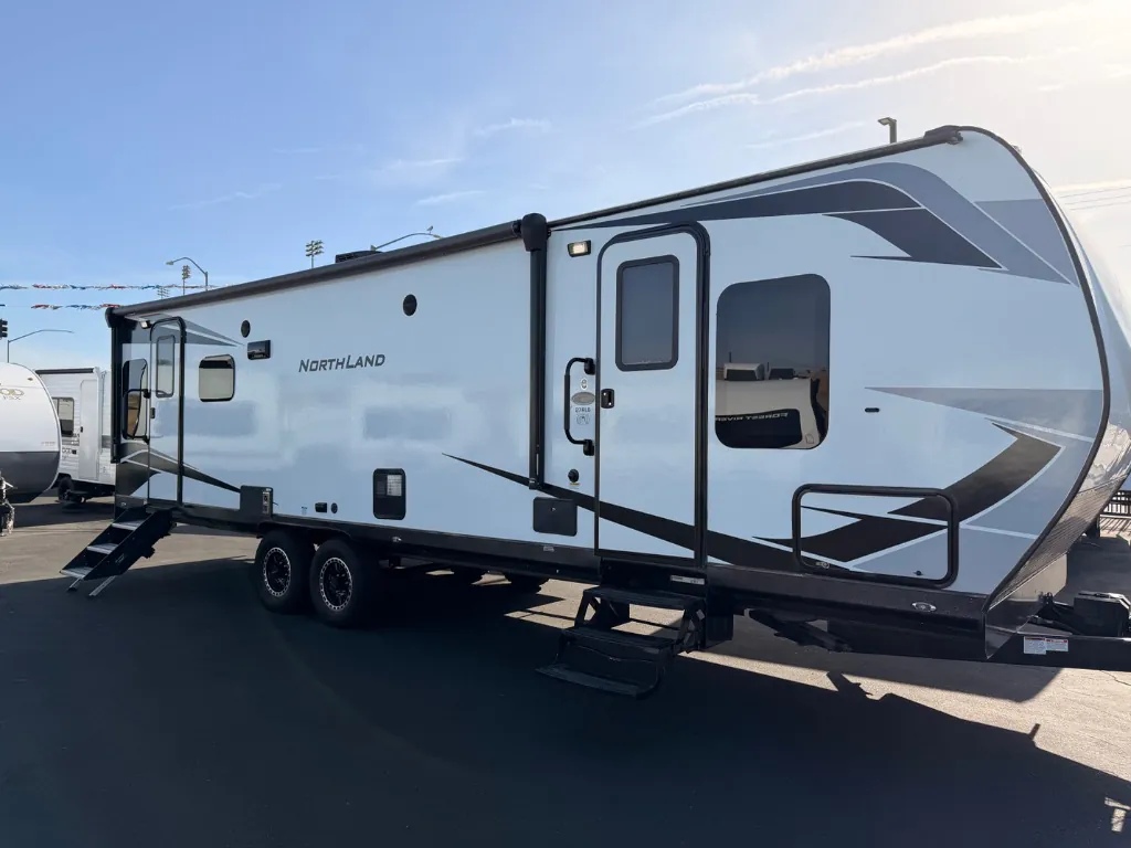 2023 Genesis Supreme Northland 27RLS - Photo 4