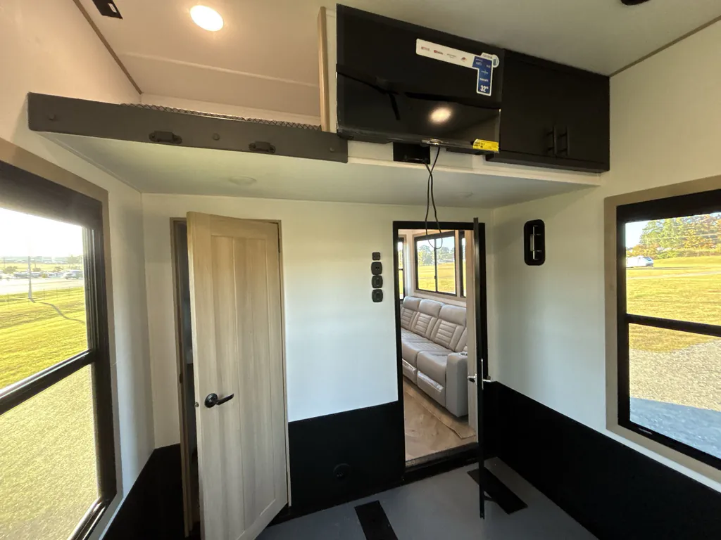2026 Keystone Raptor 415, Photos photo 28