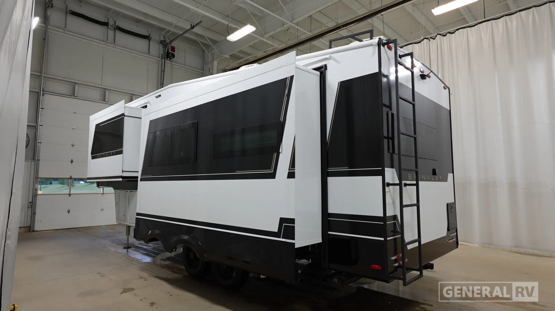 2027 Brinkley Model Z 2700 - Photo 4