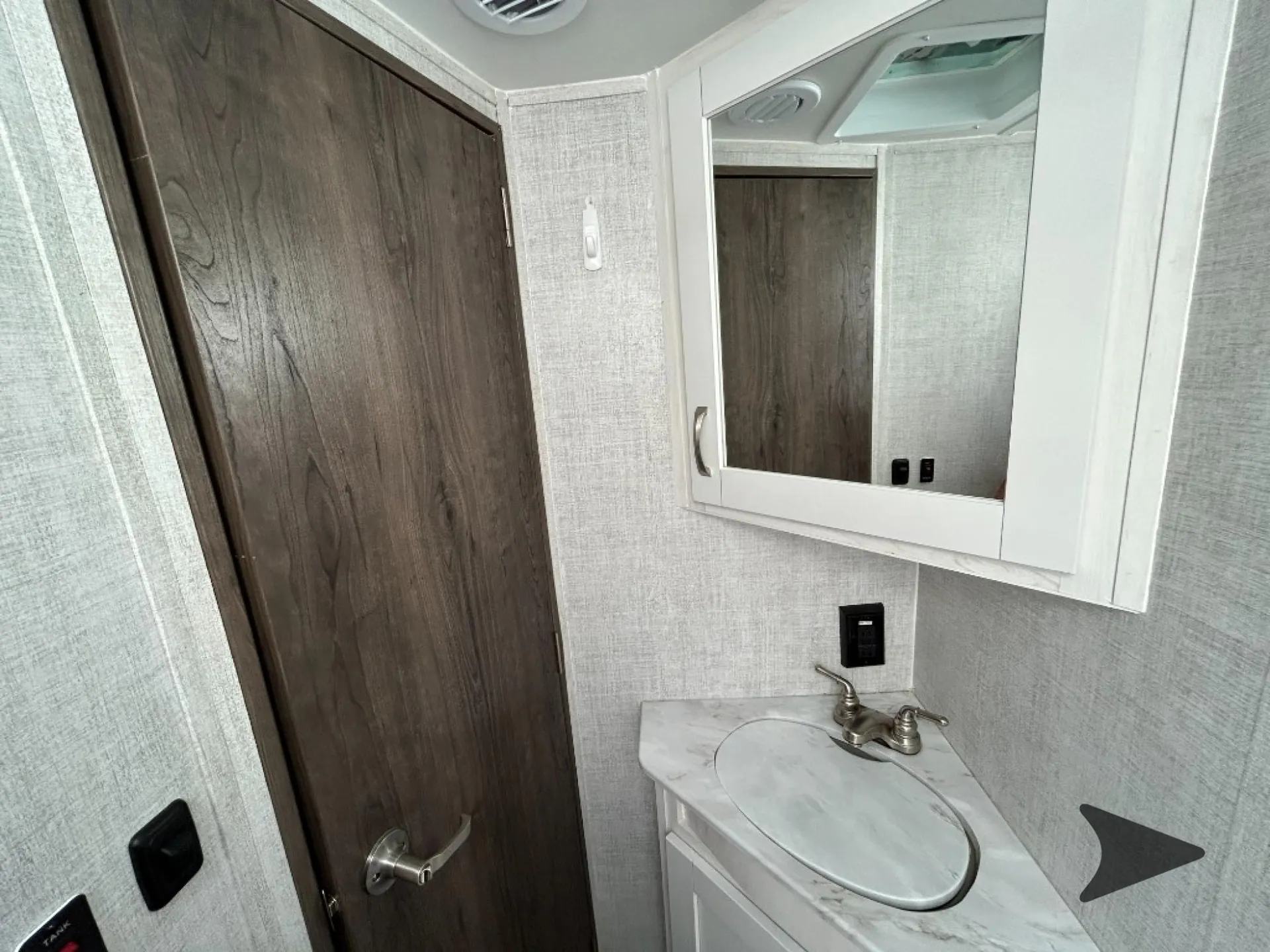 2023 Gulf Stream BT Cruiser 5245 - Photo 4