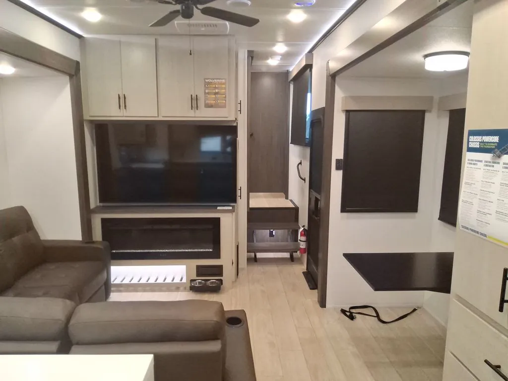 2027 Forest River RV WOLVERINE 32JF, Photos photo 28