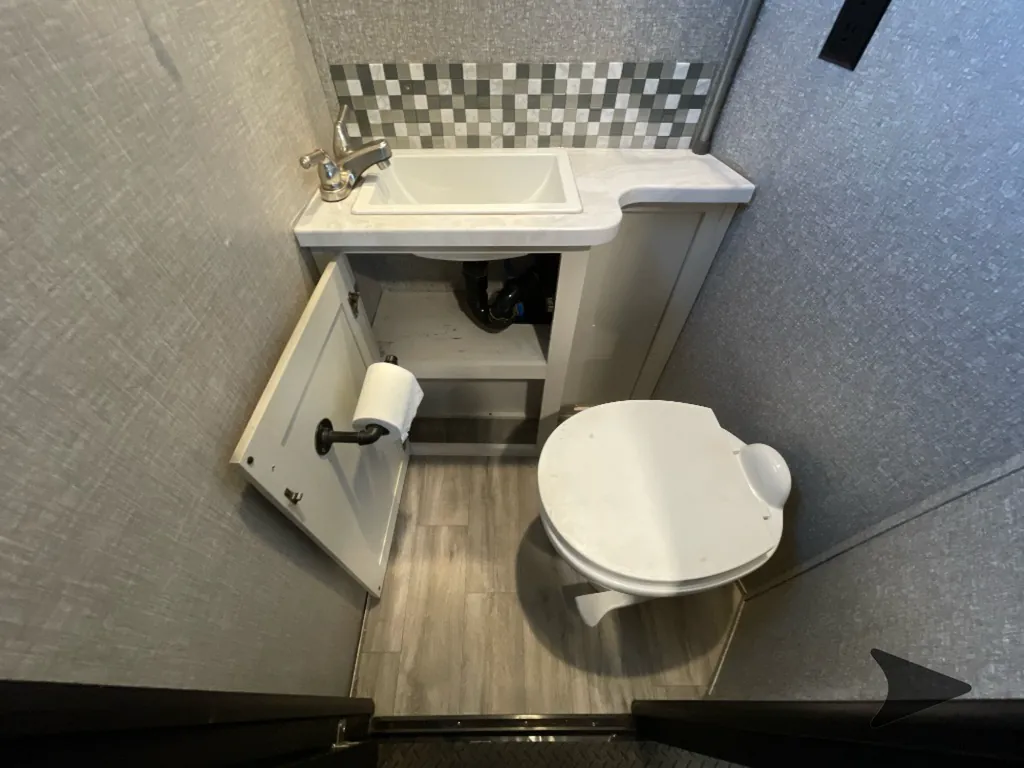 2023 Jayco Seismic Luxury Series 3815, Photos photo 33