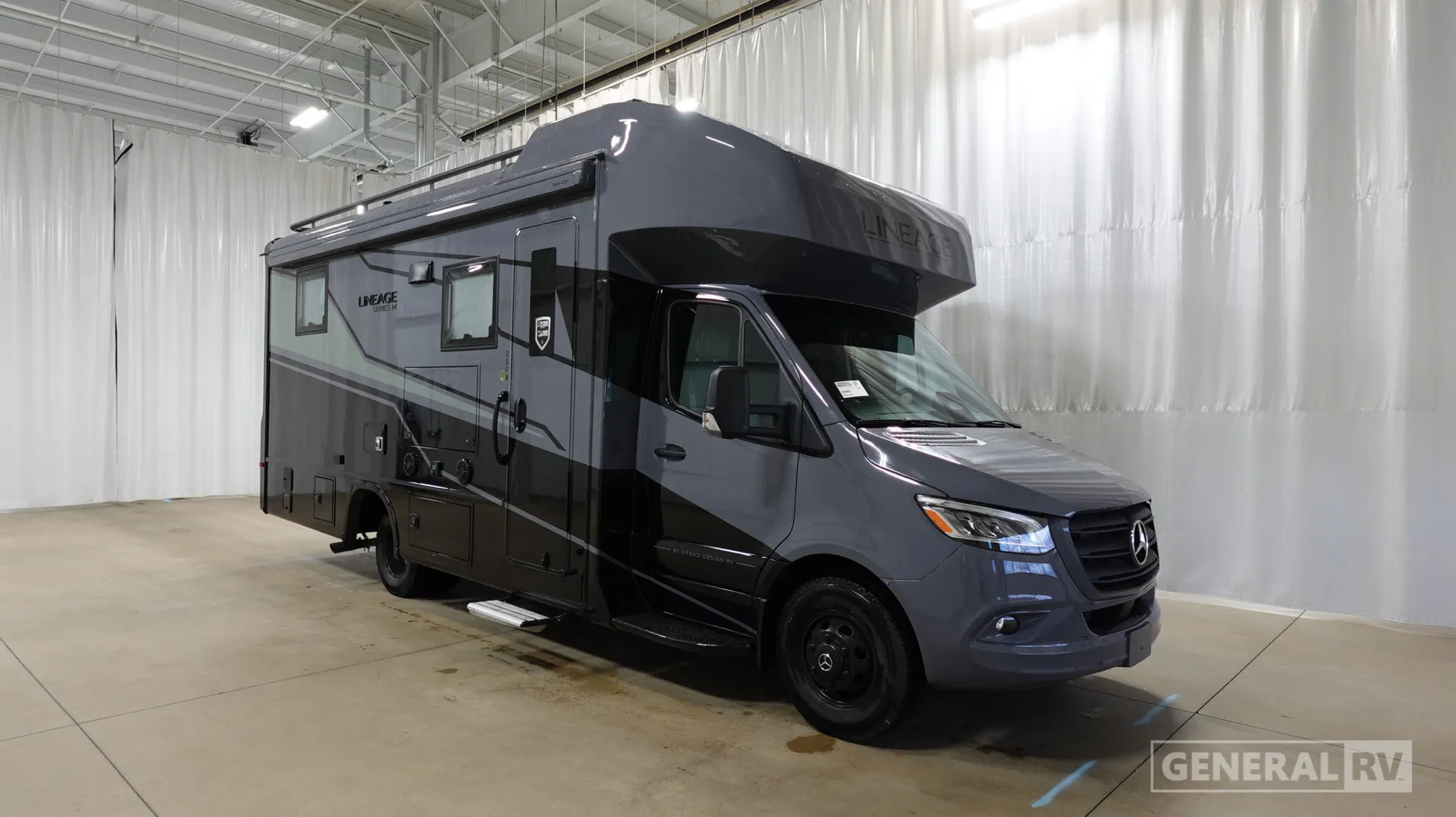 2026 Grand Design Lineage Series M 25FW - Photo 2