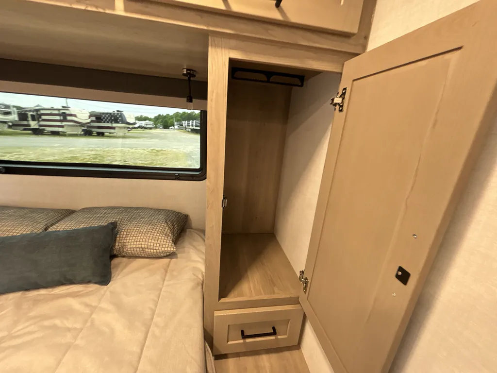 2026 Forest River Flagstaff Micro Lite 25FBT, Photos photo 14