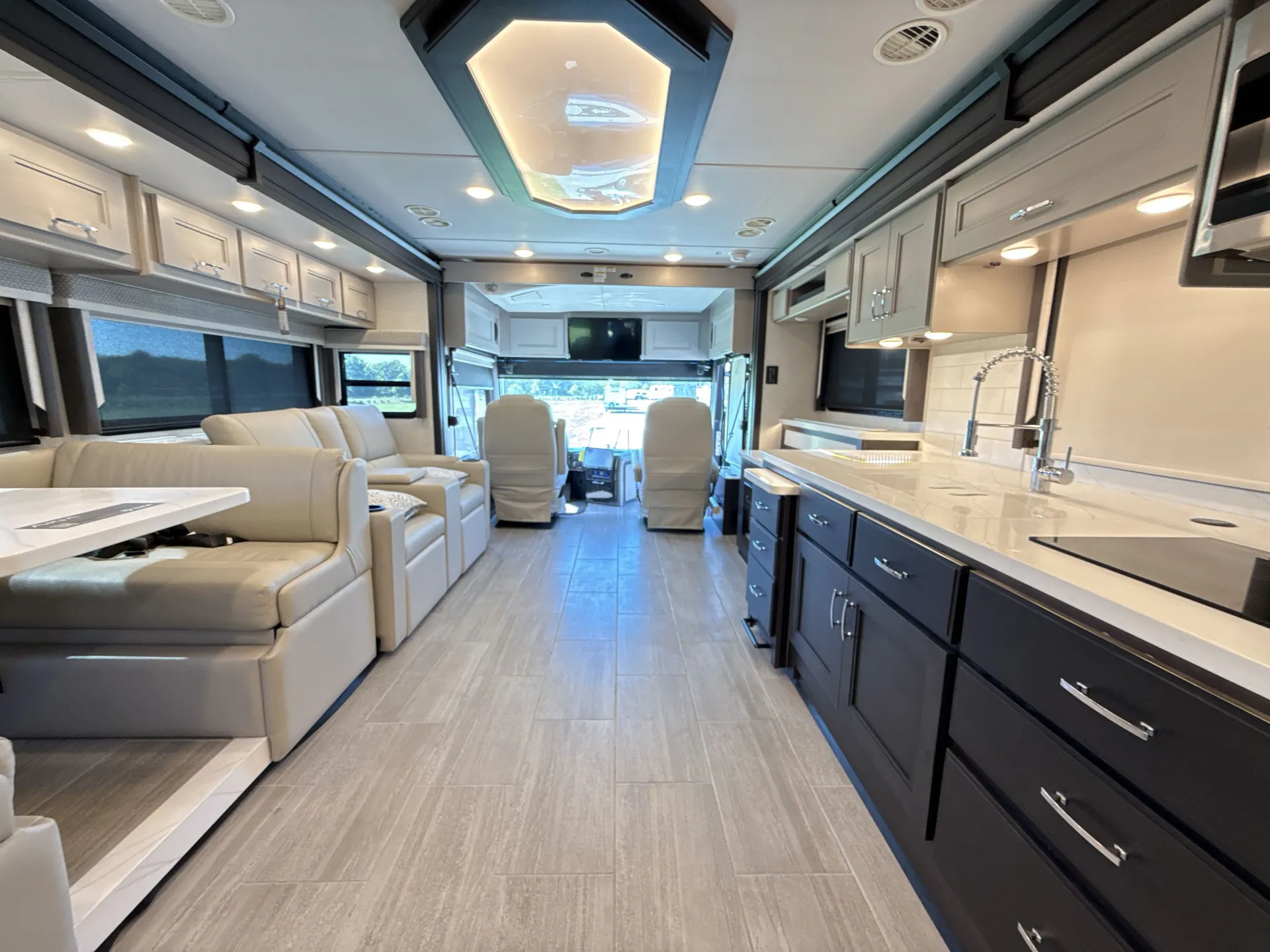 2026 Thor Motor Coach Aria 3702 — living area main
