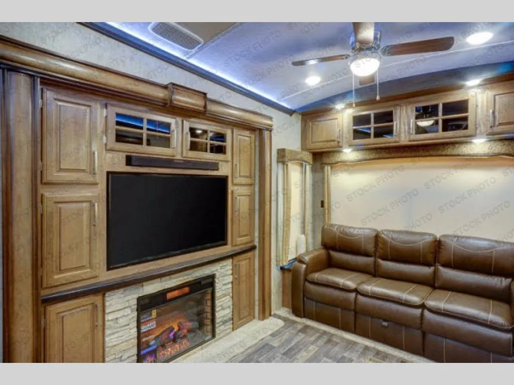 2017 Keystone RV Montana Used    3661 RL - Photo 3