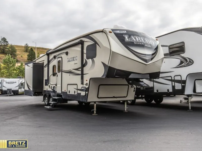 2017 Keystone RV Laredo Super Lite 293SBH - Main photo
