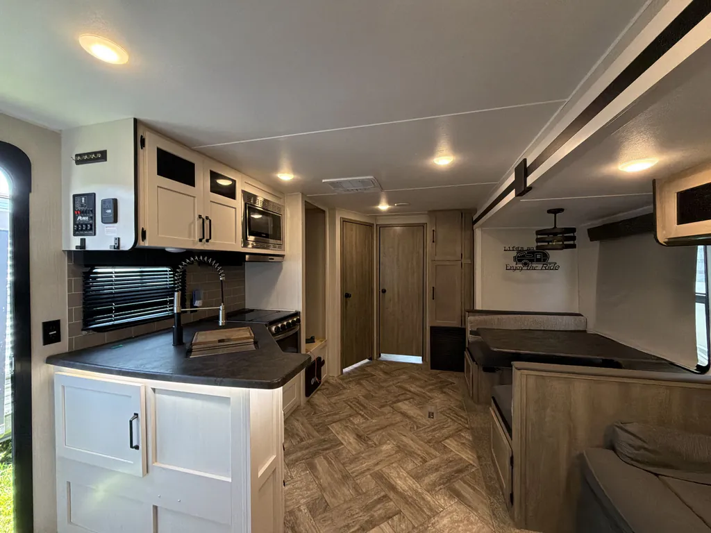 2023 Forest River Puma 32BHQS, Photos photo 18