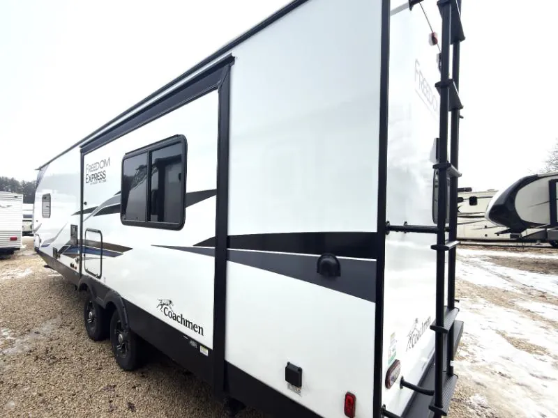 2024 Coachmen Freedom Express Ultra Lite 274RKS, Photos photo 55