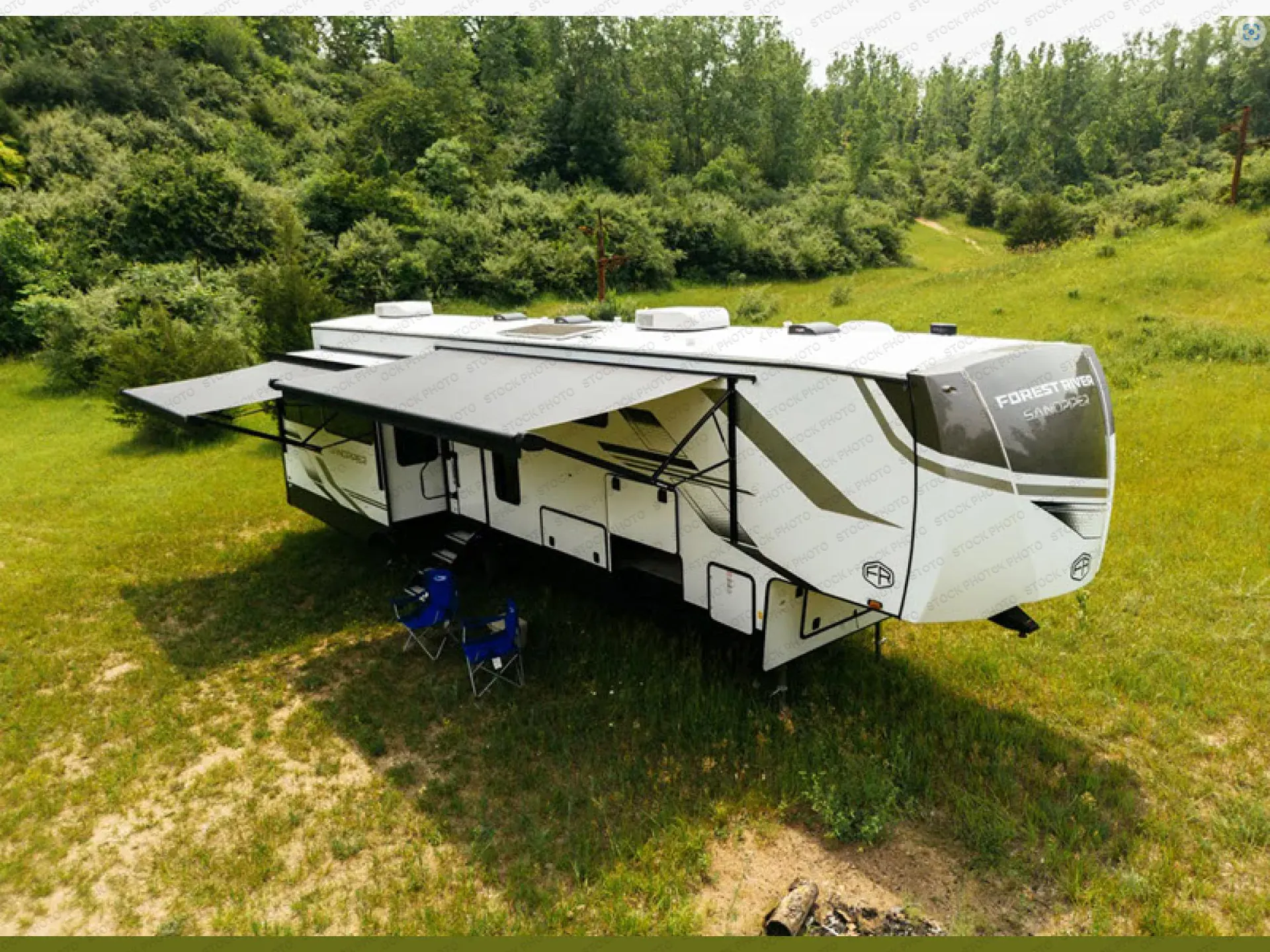 2026 Forest River Sandpiper 3900HBLR