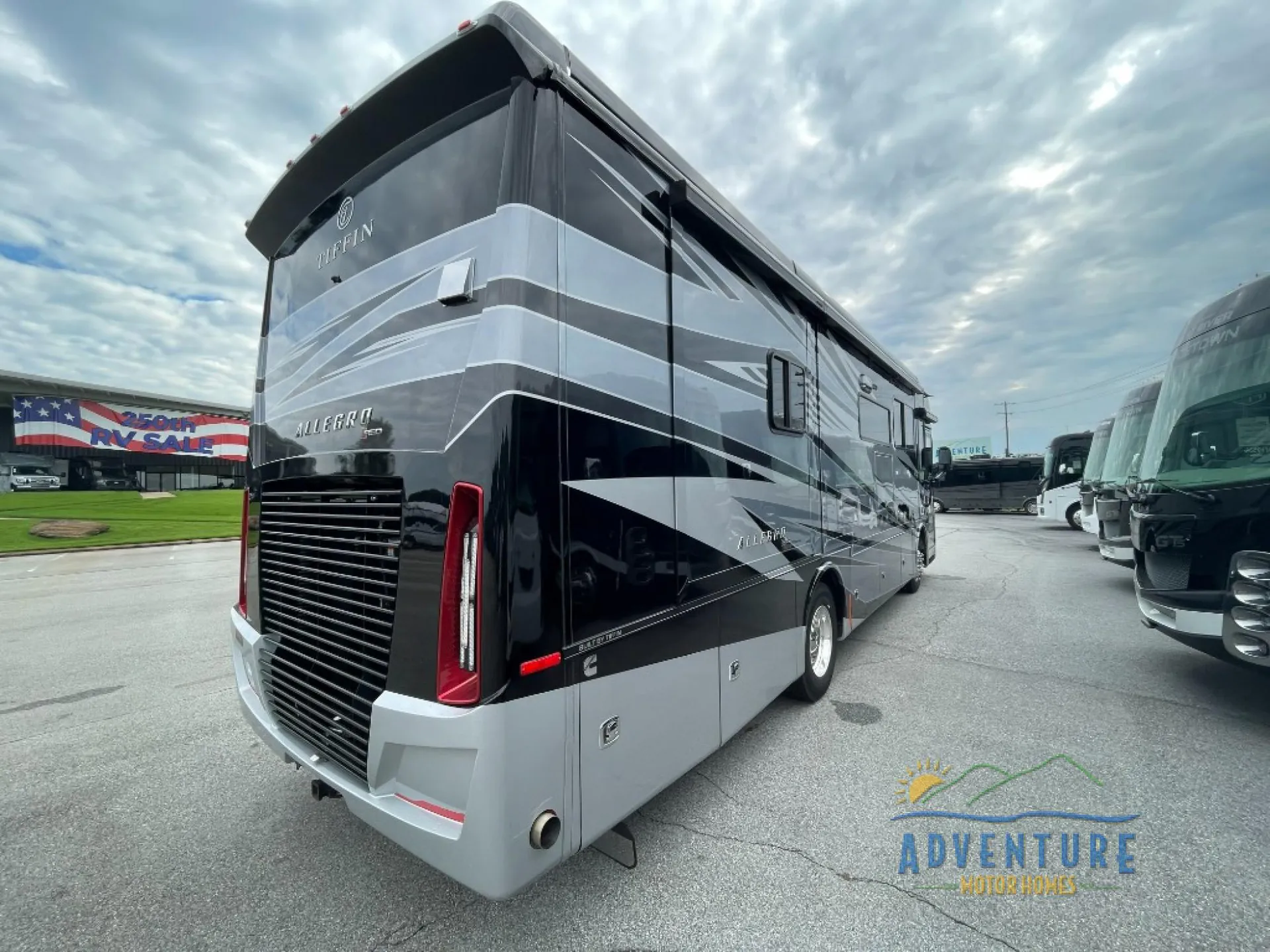 2023 Tiffin Allegro Red 360 33 AA - Photo 3