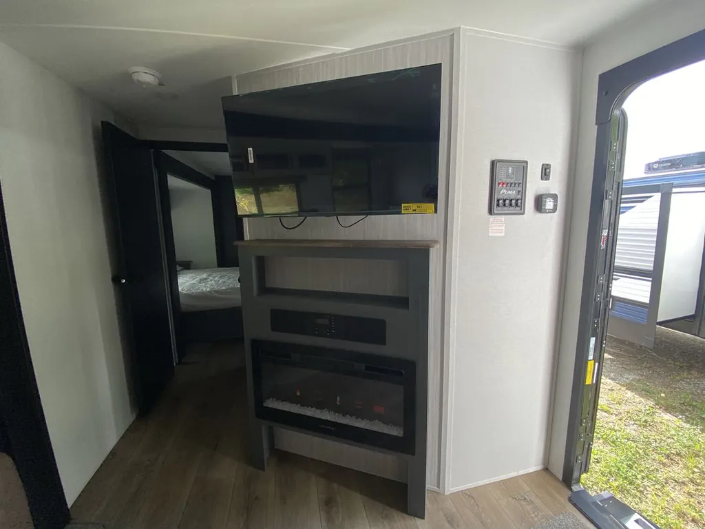 2026 Forest River Puma 32BHFS, Photos photo 13