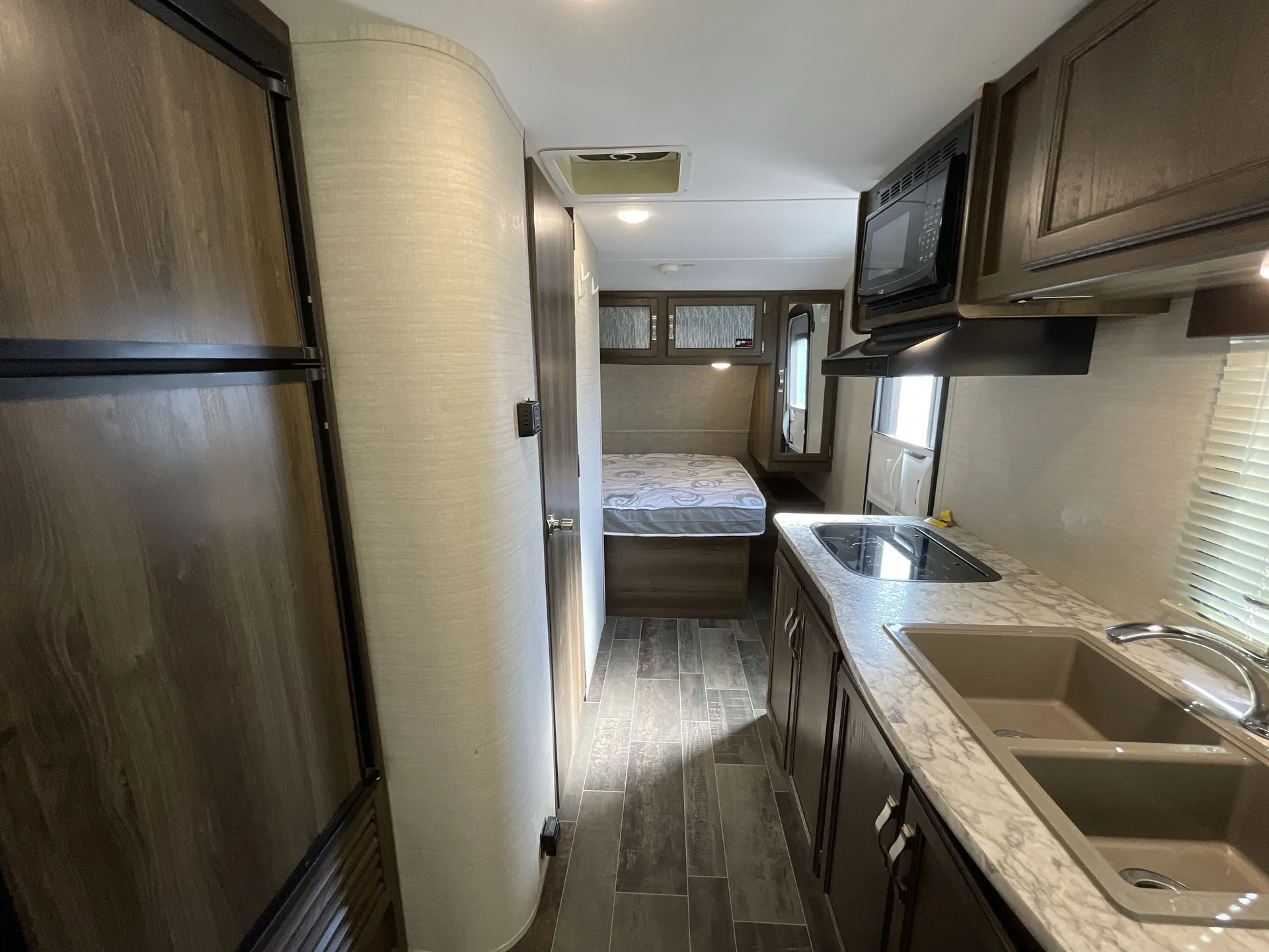 2019 Keystone Bullet Crossfire 1900RD — living area main