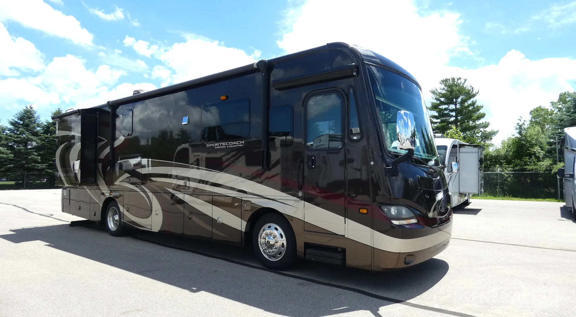 2015 Coachmen Cross Country 361BH - Photo 2
