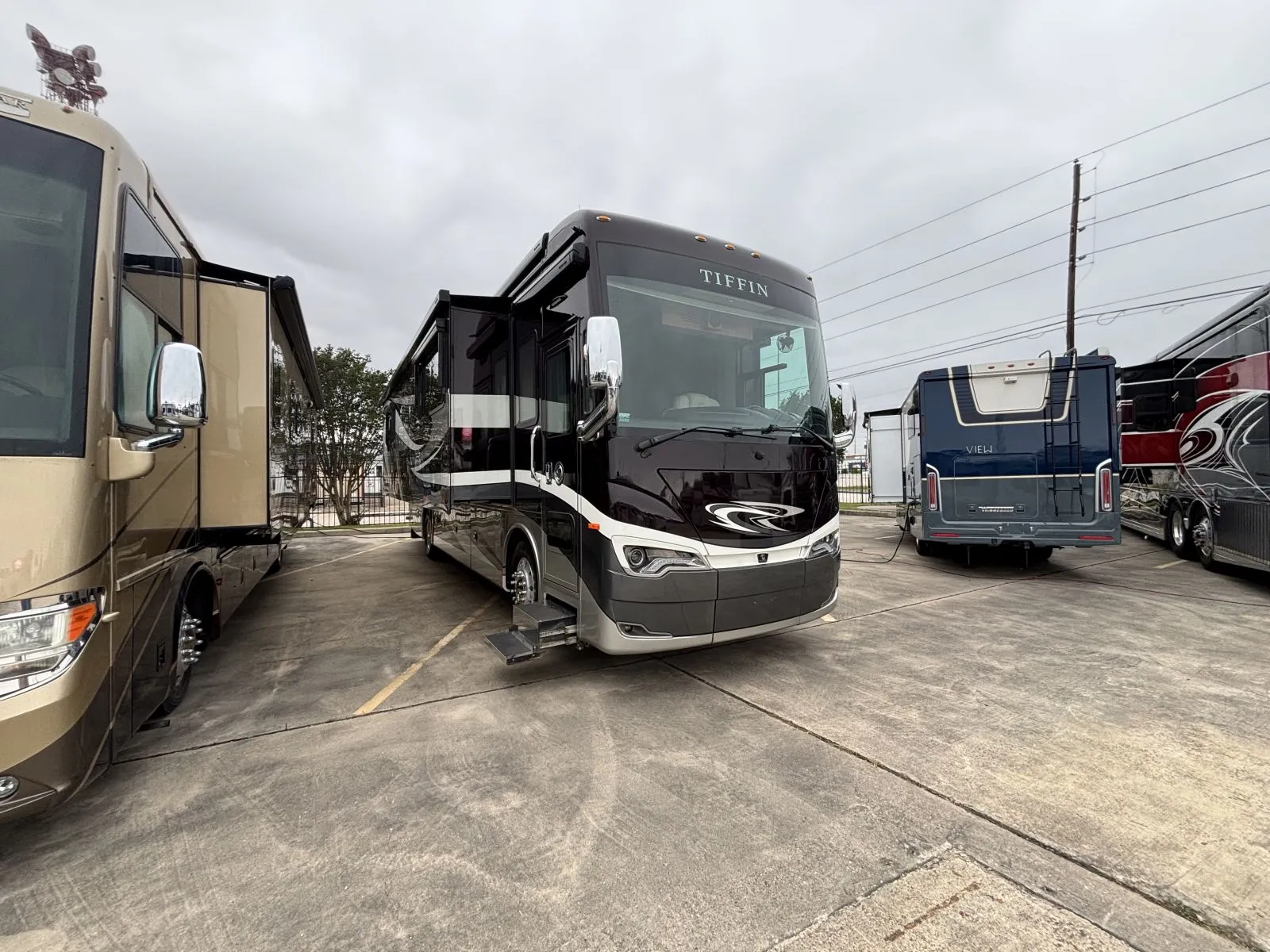 2021 Tiffin Allegro Bus 35 CP - Photo 2
