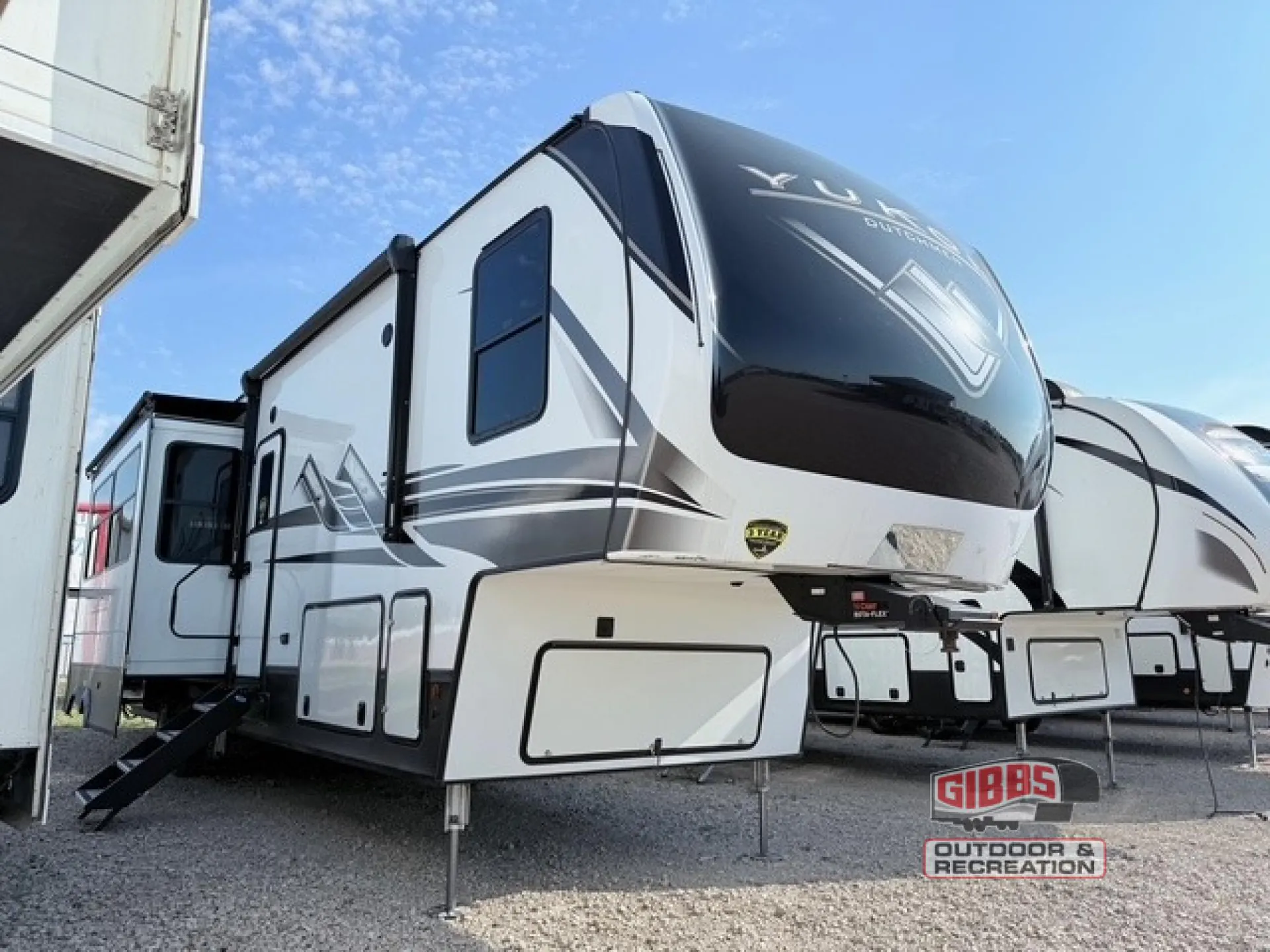 2024 Dutchmen Yukon 412DB - Photo 2