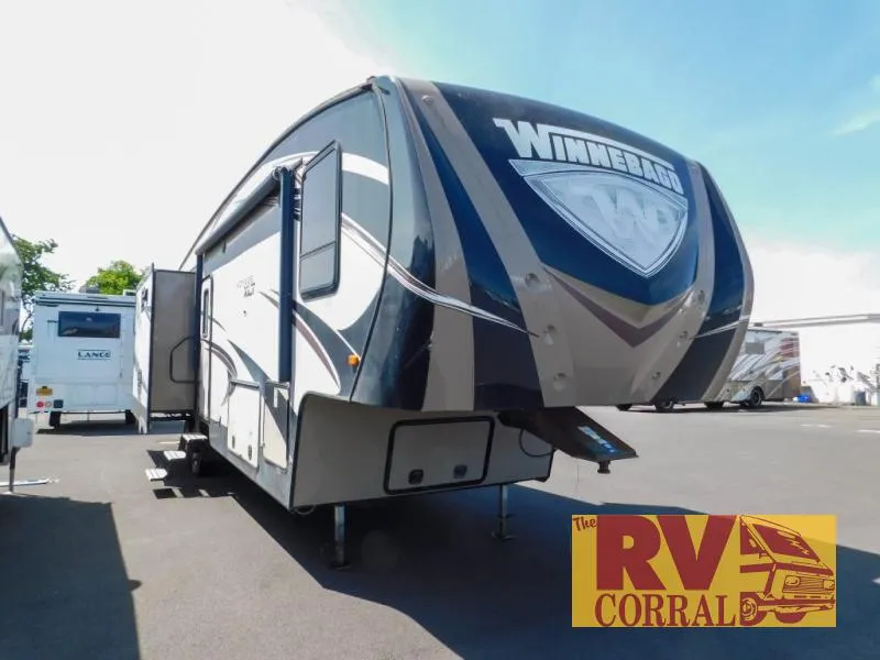 2016 Winnebago Industries Towables Voyage XLT 35RLXLT - Main photo