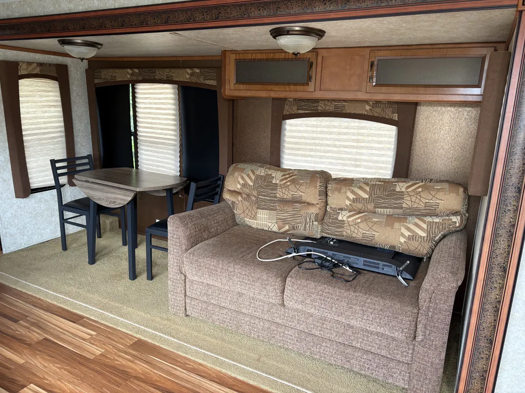 2014 Gulf Stream Conquest 295SBW, Photos photo 9