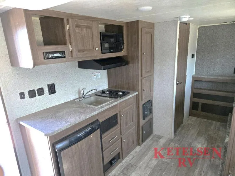 2018 Heartland Pioneer 185SO - Photo 4